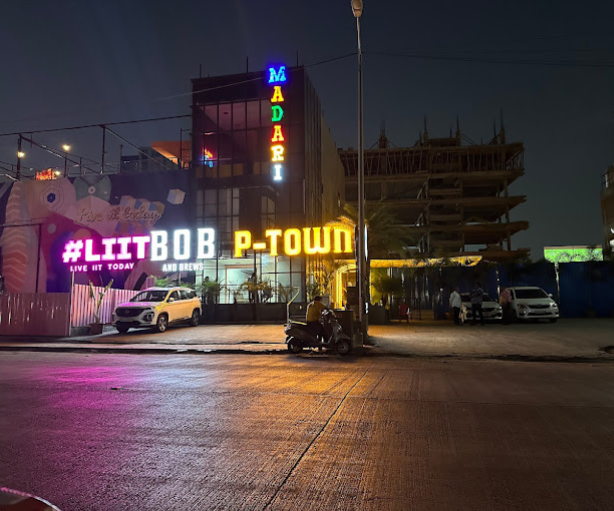P Town Bar